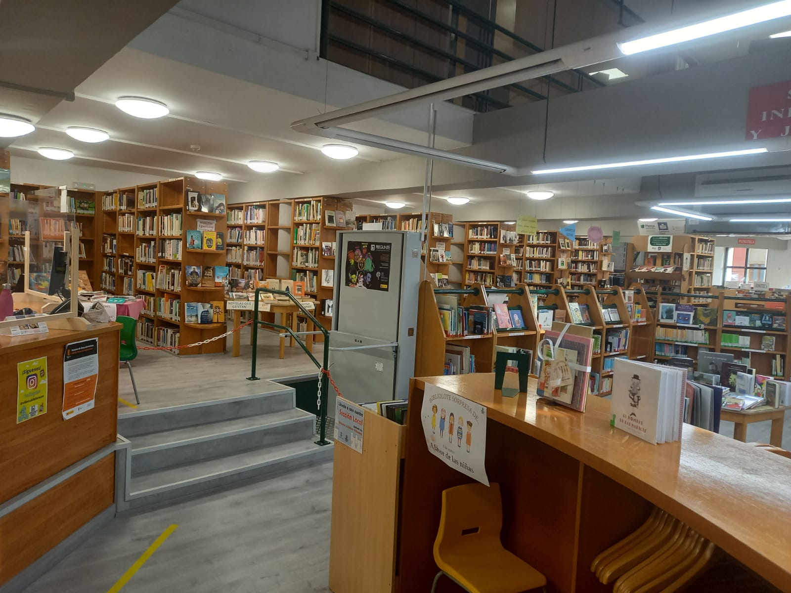 La biblioteca Miguel Hernández de Villena abre sus instalaciones al 50% de aforo