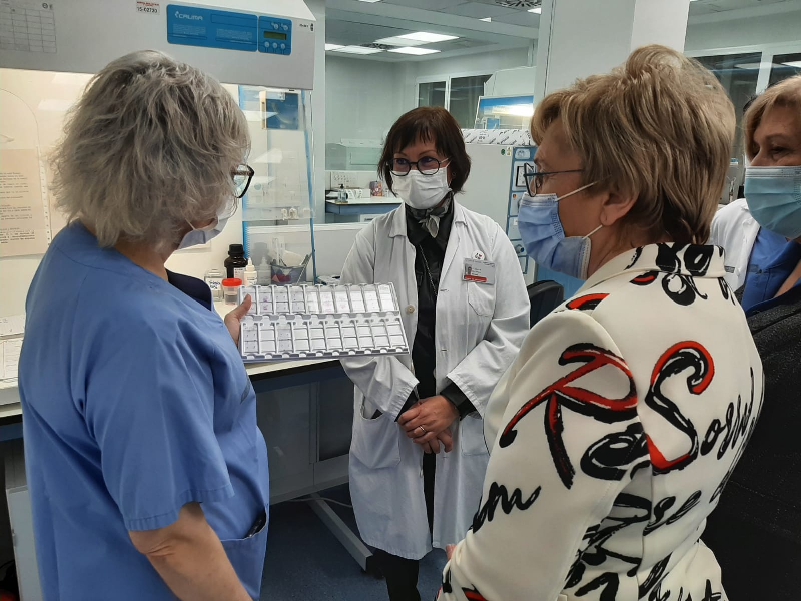 El nuevo laboratorio de Anatomía Patológica del Hospital de Elda realiza 22.000 determinaciones anuales