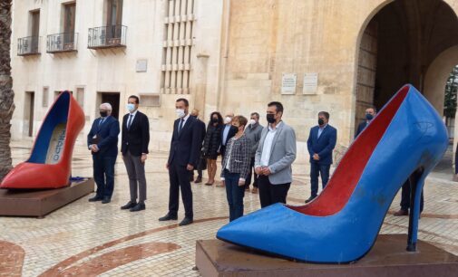 Cerdán confía en la respuesta de la Generalitat a favor de los sectores del calzado