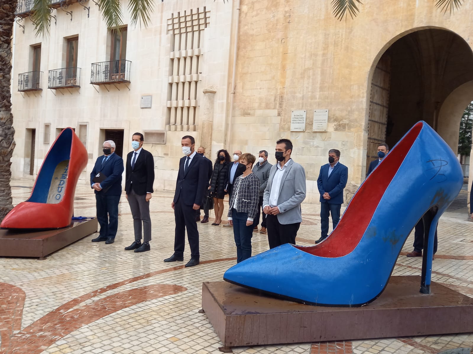 Cerdán confía en la respuesta de la Generalitat a favor de los sectores del calzado