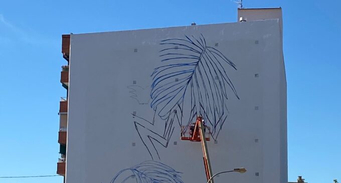 El artista internacional Antonyo Marest inicia su nuevo mural de gran formato en Villena