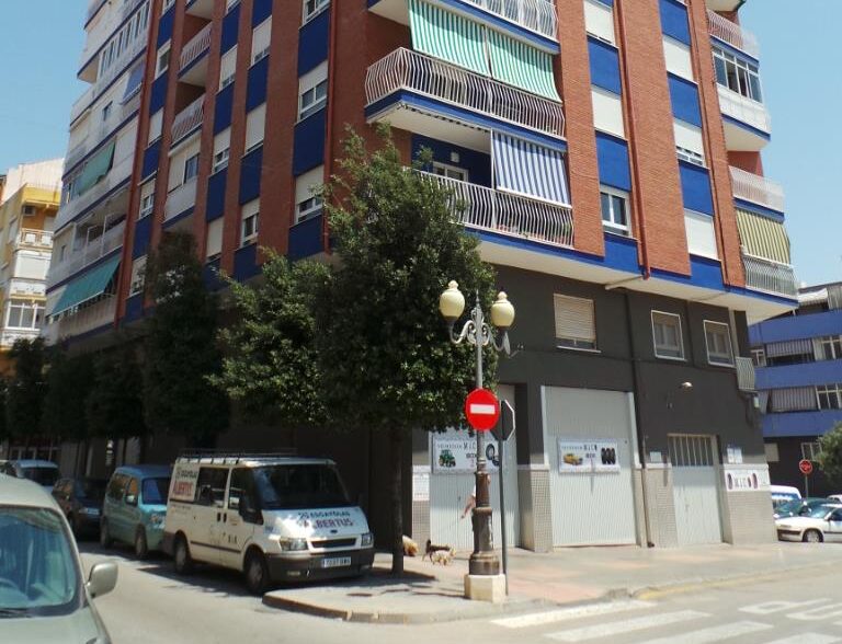 Villena invierte 39.000 € en renovar las luminarias de la calle La Virgen