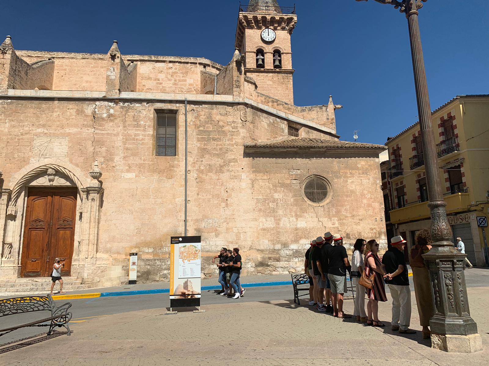 La iglesia de Santiago necesita urgentemente 40.000 € para acabar con las goteras en uno de los tejados