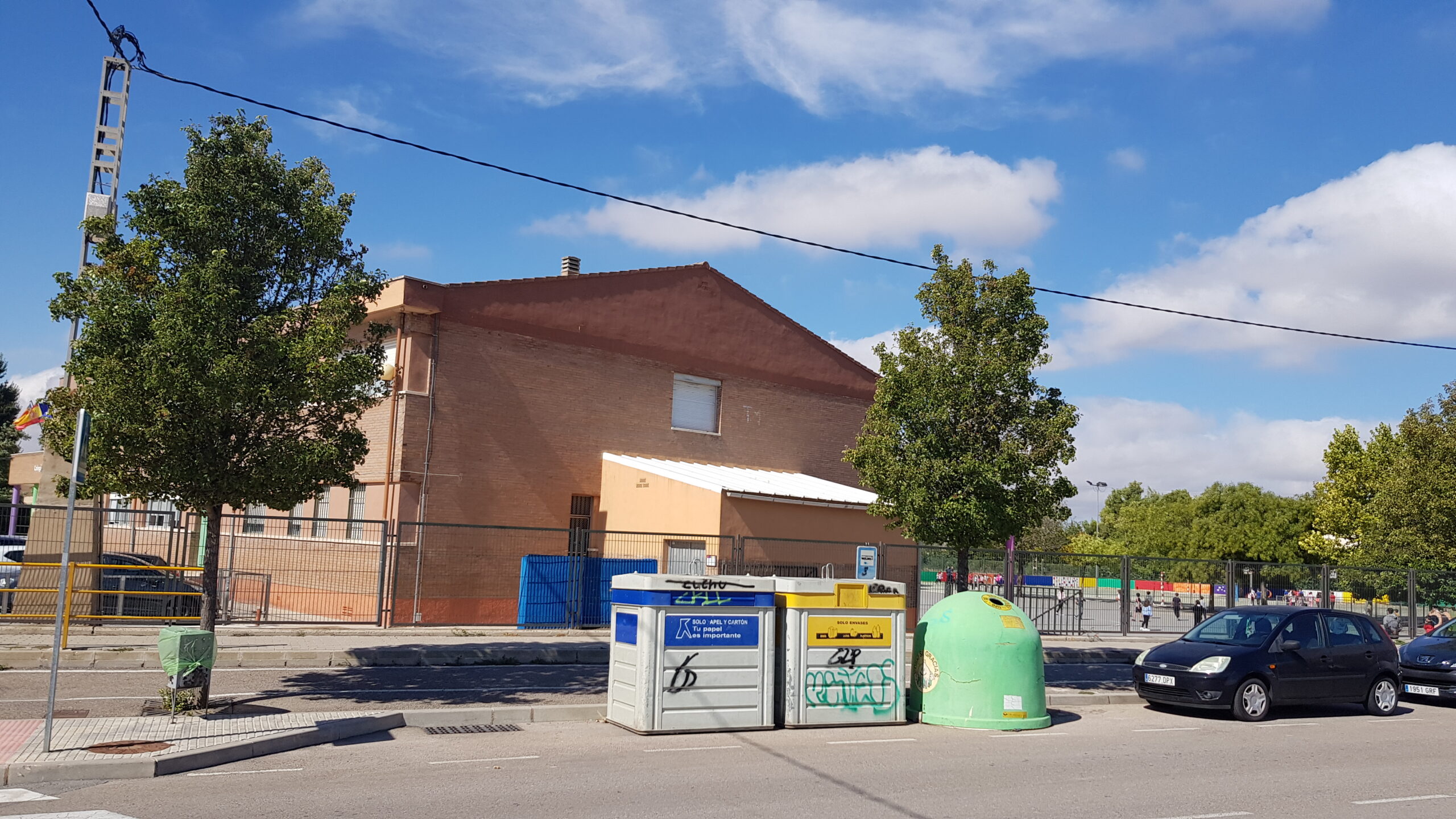 Villena inicia el lunes la peatonalización de los accesos y salidas de cinco centros escolares