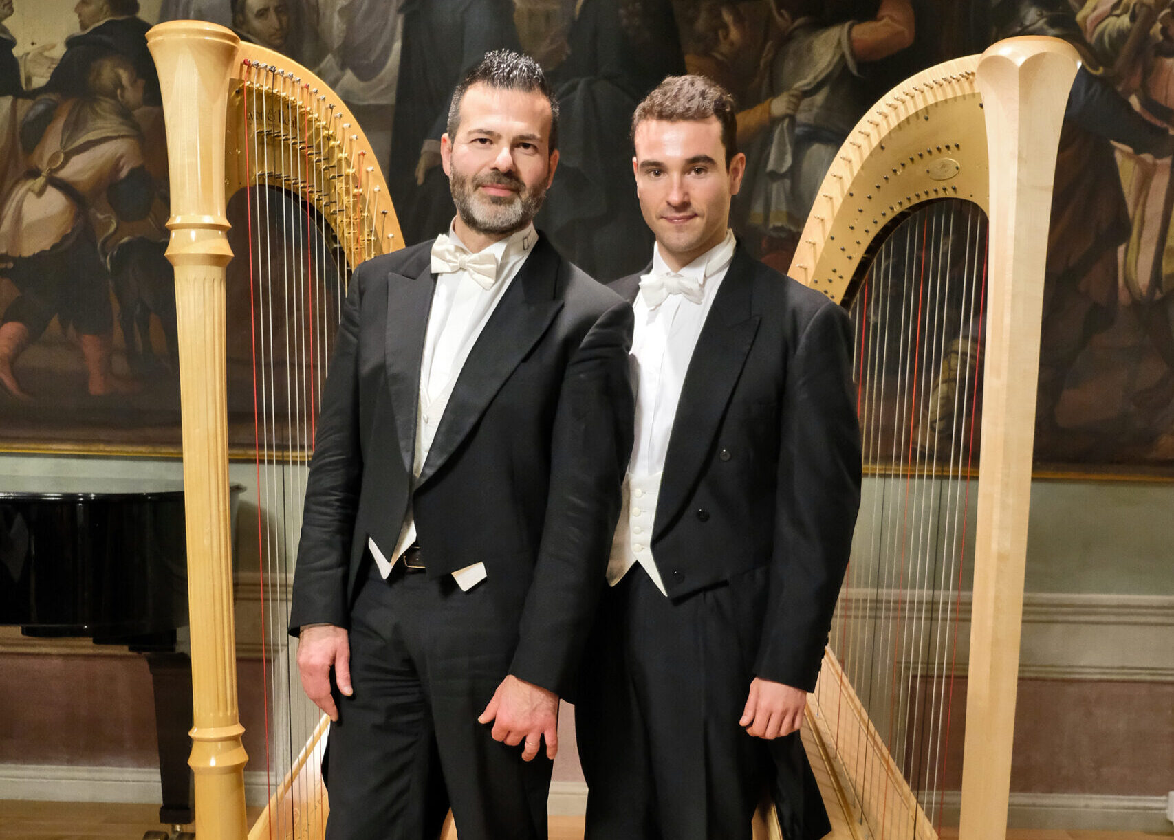 Los arpistas Davide Burani y José Antonio Domené se  presentarán en un recital de música española para dúo de arpas  en Teatro Chapí de Villena