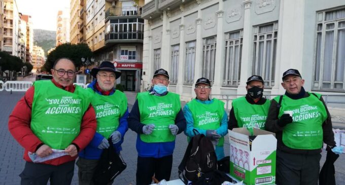 220 voluntarios recogen más de una tonelada de residuos en cuatro parajes de Villena