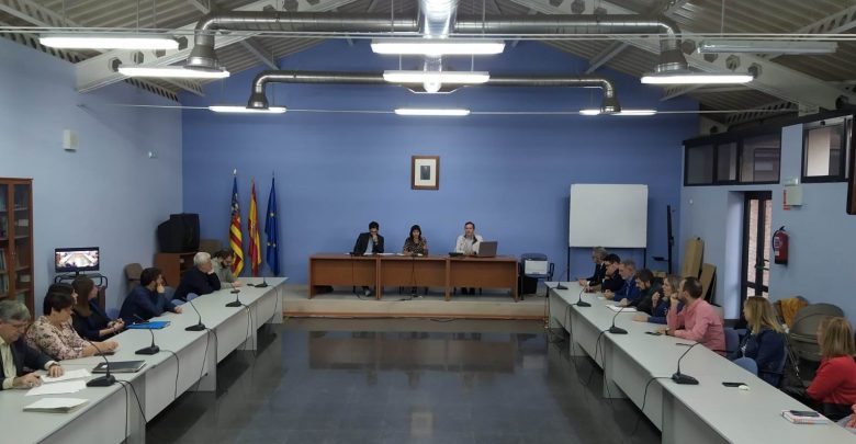 El Pleno de septiembre hace efectivas las renuncias de los ediles José Hernández y Natalia Coloma 