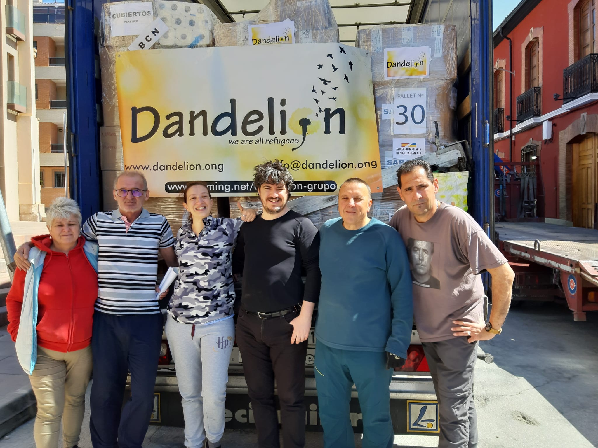 Dandelion reúne 33 palets de ayuda humanitaria que han partido hacia Ucrania