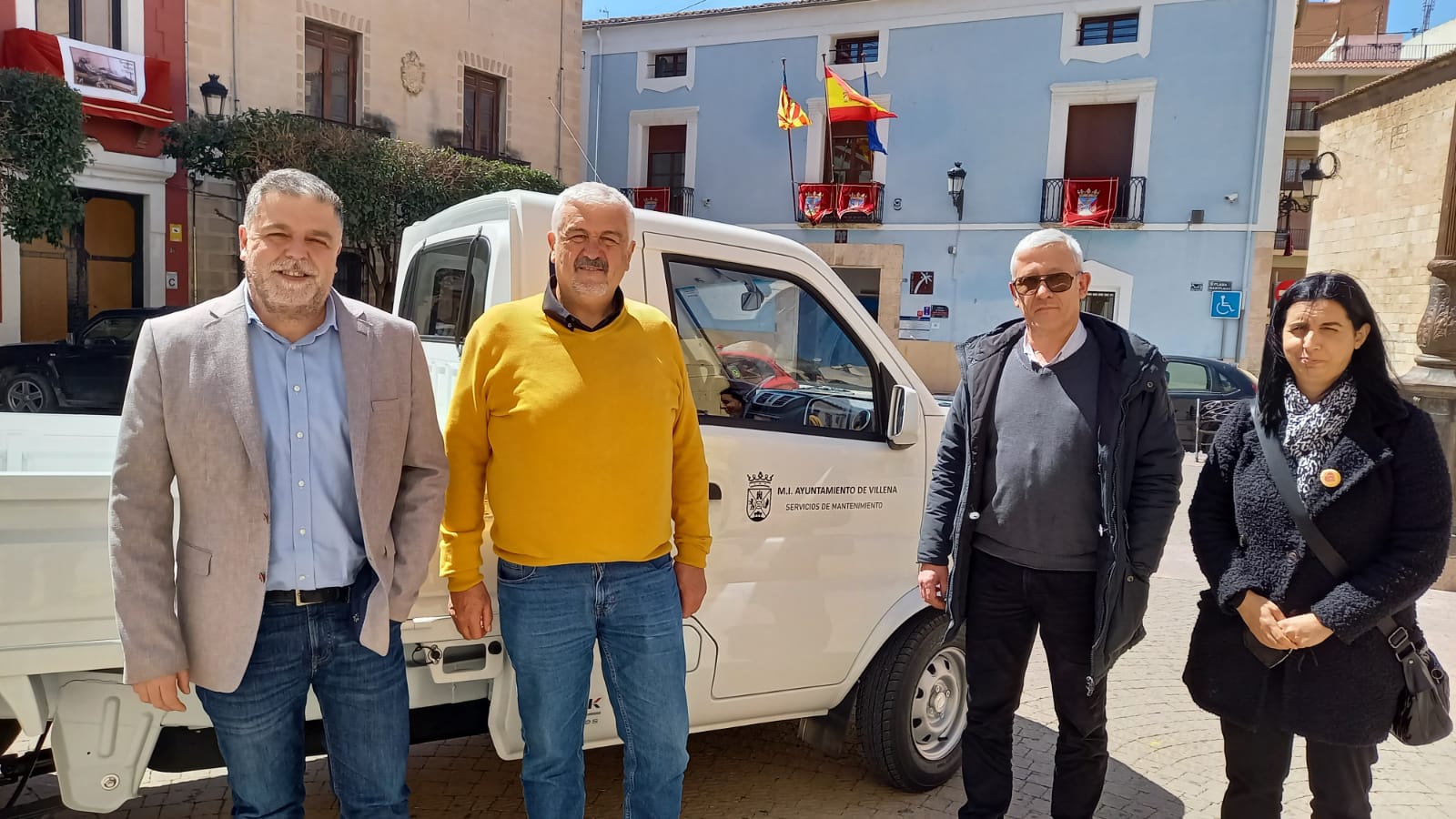Villena inicia la renovación del parque móvil con vehículos ecológicos