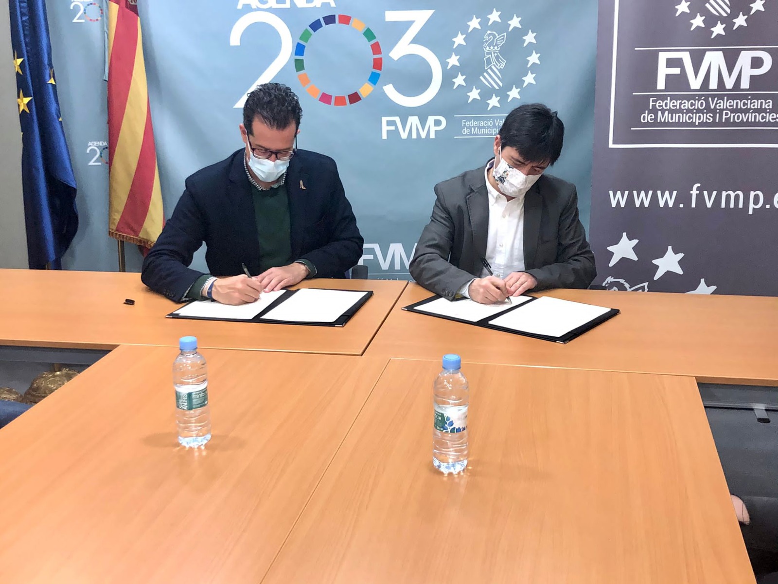 La FVMP firma un convenio de colaboración con la Asociación de la Prensa Comarcal de la Comunitat Valenciana