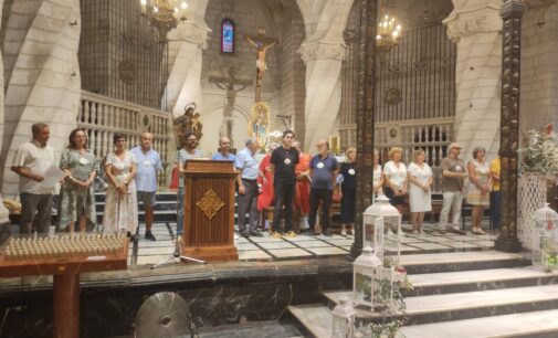 La asociación Amigos del Camino de Santiago entrega las vieiras a los nuevos socios