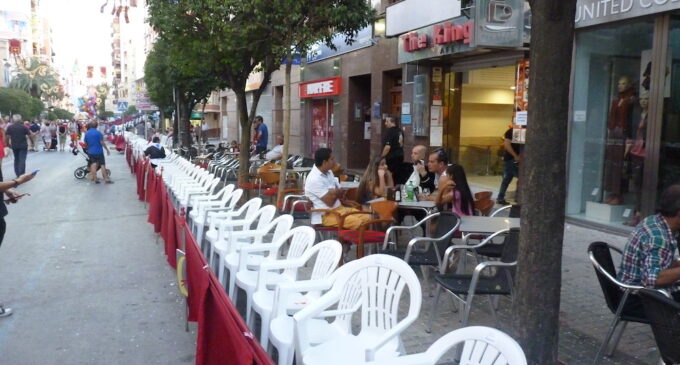 Se agotan las sillas numeradas para ver los desfiles de Villena