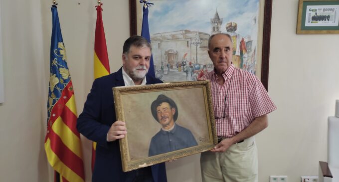 Julio Guillén cede a Villena un óleo del pintor local Hermógenes Esquembre