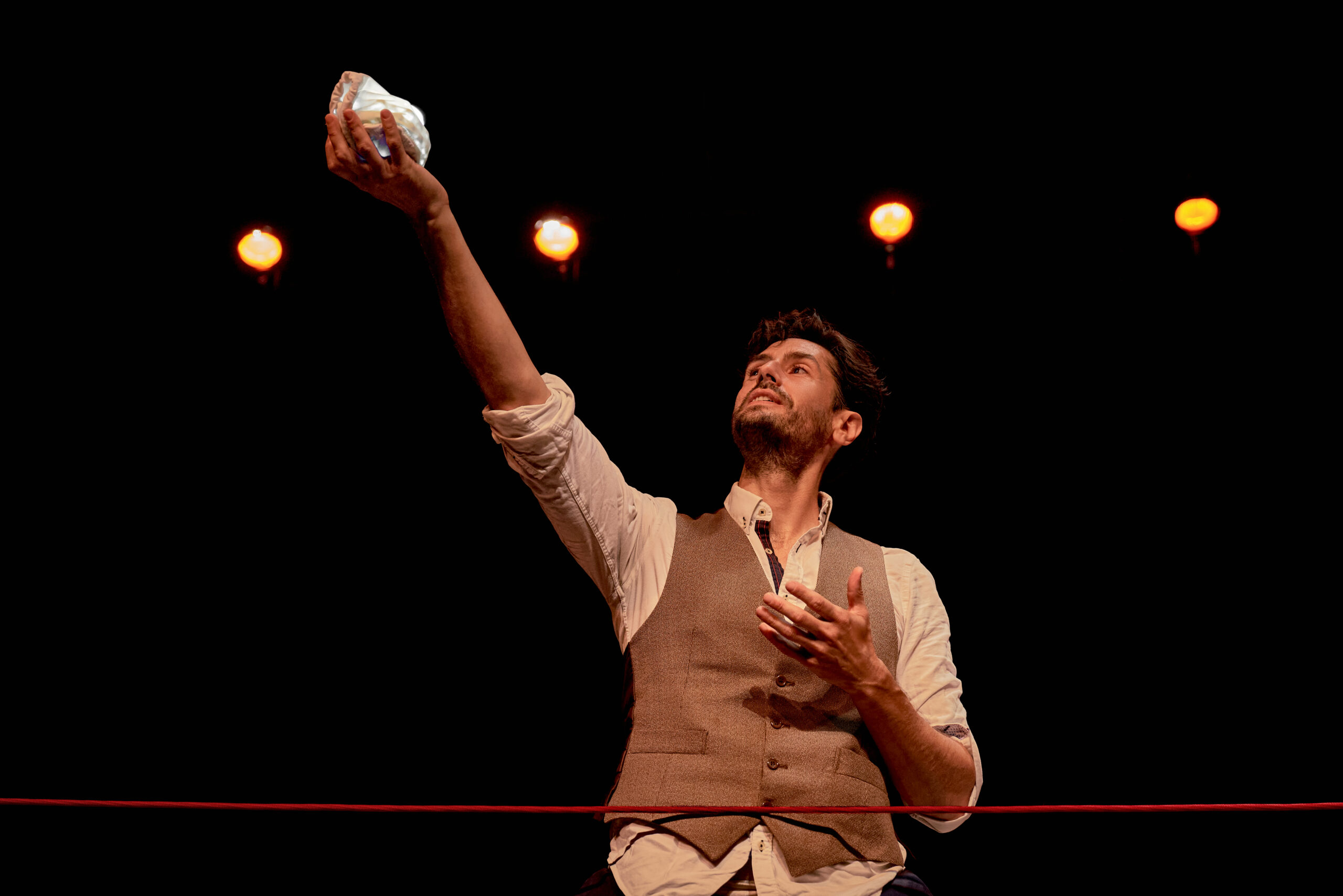 “Una noche sin luna” de Juan Diego Botto, agota las localidades en el Teatro Chapí
