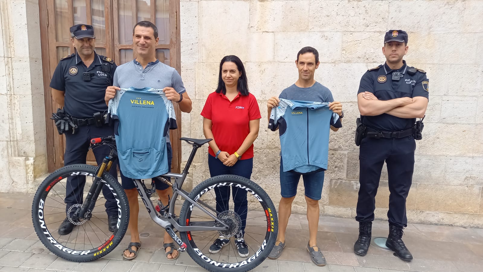 Tres agentes de Villena, en el Campeonato de Mountainbike de Policías Locales de A Coruña