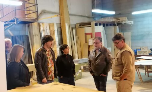 El alcalde visita las instalaciones del Taller de Empleo para analizar su funcionamiento