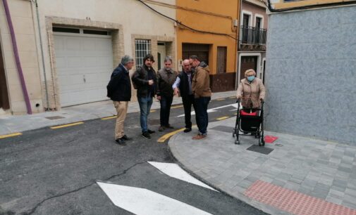 Villena abre al tráfico las calles José María Soler y Román tras la finalización de las obras