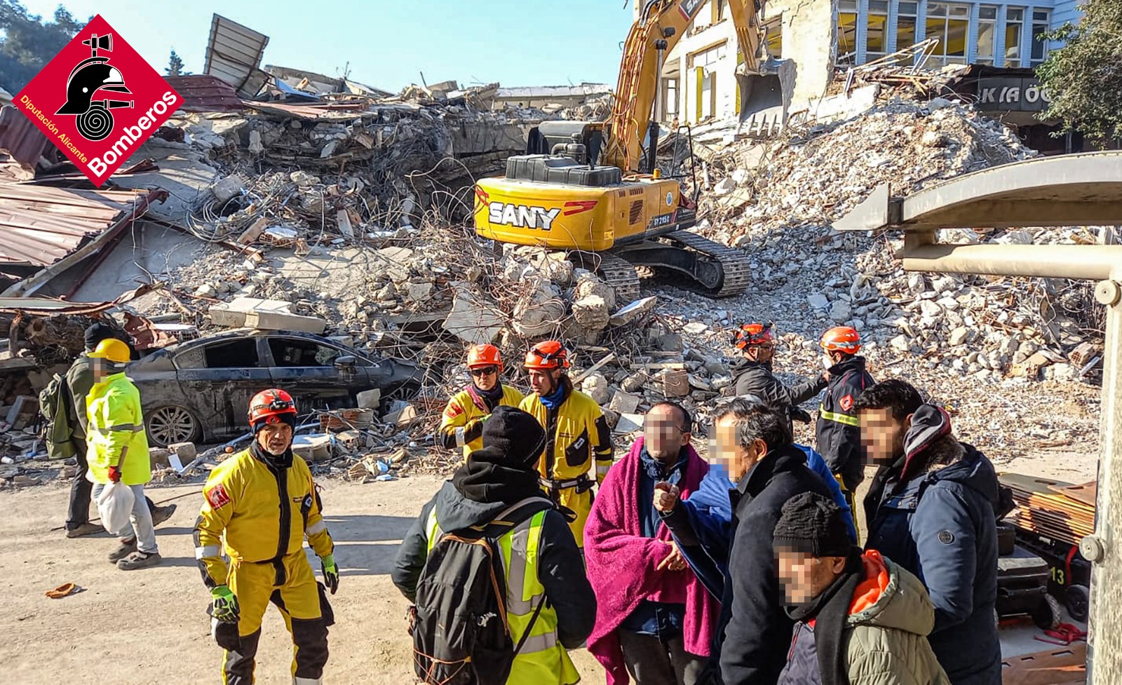 Regresan a la provincia los bomberos de la Diputación que viajaron a Turquía para colaborar en el rescate de víctimas