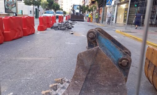 Los técnicos del Ayuntamiento de Villena valorarán si procede la subida de precio en las obras de la avenida Constitución