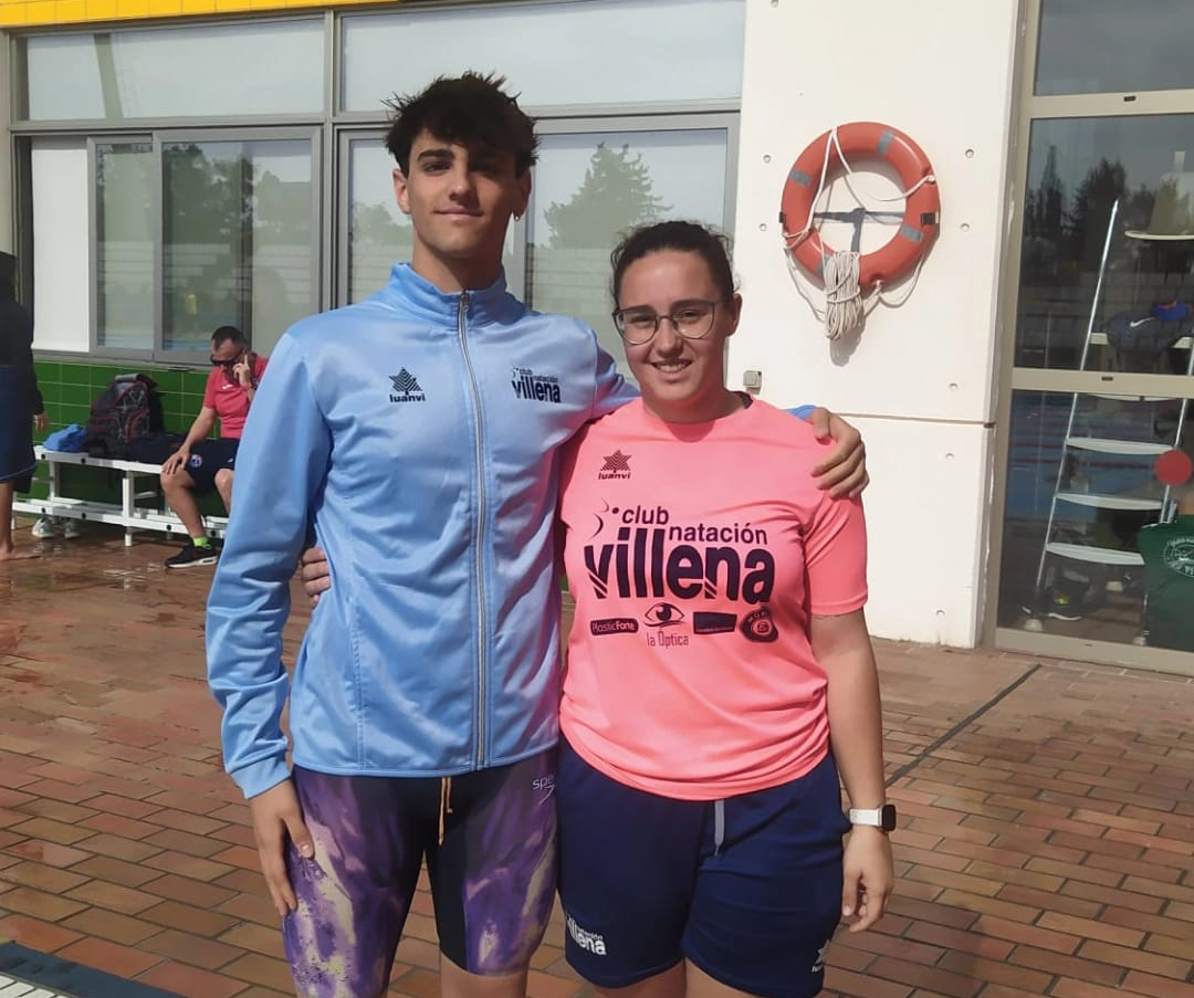 El nadador villenense Rafa Mora participa por primera vez en el Campeonato de España