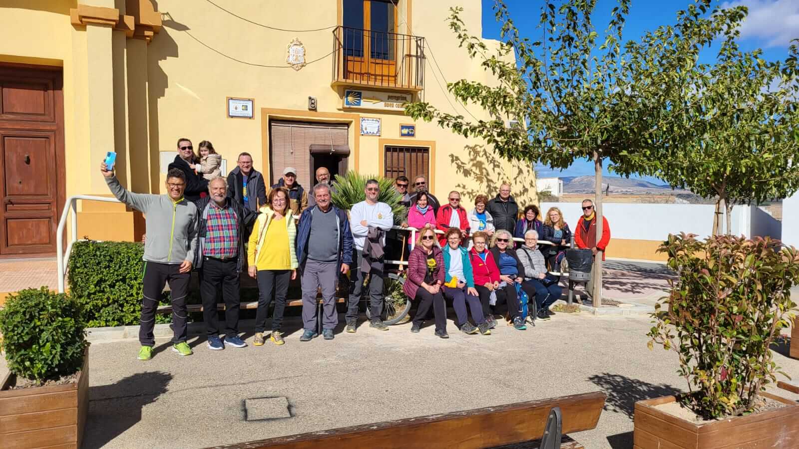 Las Asociaciones del Camino de Santiago de Villena y Caudete realizan la etapa que une las poblaciones