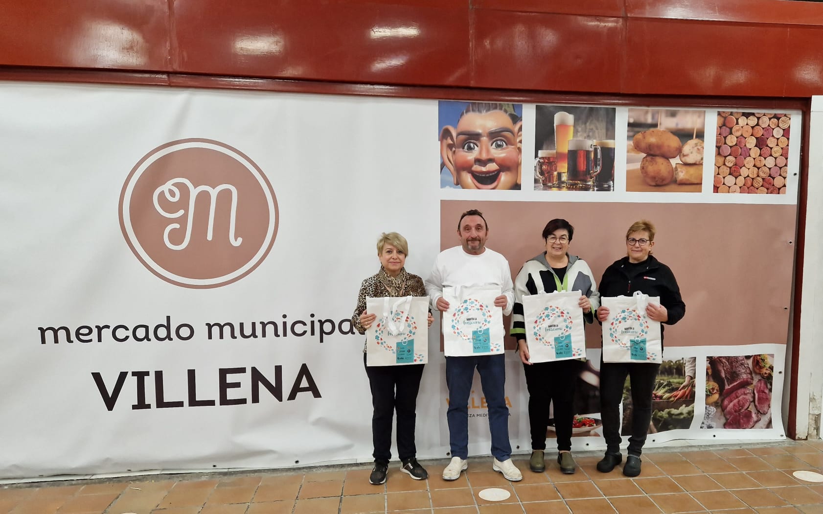 La Concejalía y la Asociación de Comerciantes inician la campaña de promoción del Mercado Municipal