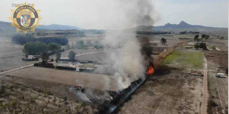 La Policía Local de Villena localiza un incendio de vegetación a través del dron policial